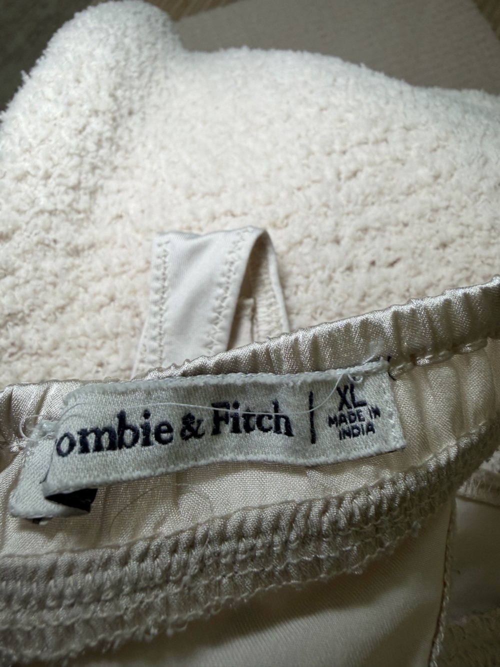 Abercrombie Silk Bow Tie Back Bodysuit Champagne Women’s XL - Picture 8 of 11